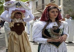 تصادف شاخ به شاخ با ماشین پلیس + فیلم