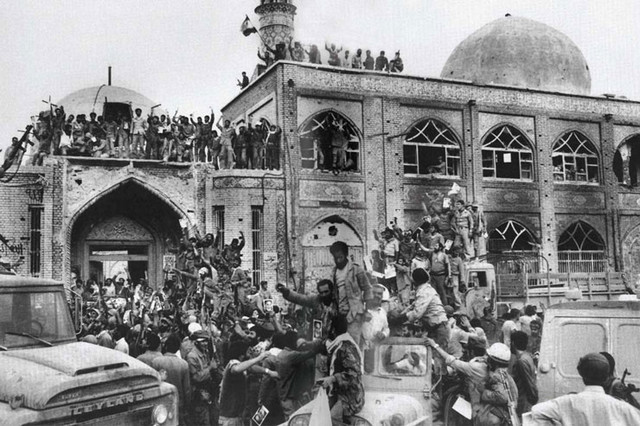 اگر حقوق ما را دادند،با کسی جنگ نداریم وگرنه حق&zwnj;مان را با زور خواهیم گرفت/ تا زمانی که صدام وجوددارد جنگ تمام نمی&zwnj;شود