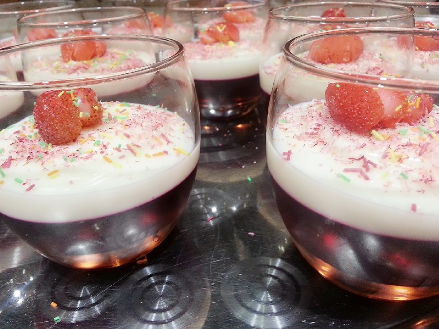 طرز تهیه فرنی با آرد برنج