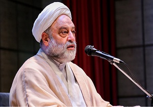 باید از حضرت خدیجه(س) الگو بگیریم