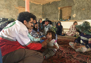 اعزام کاروان سلامت به روستا&zwnj;های درمیان استان خراسان جنوبی با حضور پزشک بدون مرز