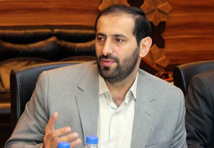 رئیس جمهور برای انتخاب استانداران با مجمع نمایندگان هر استان مشورت کند