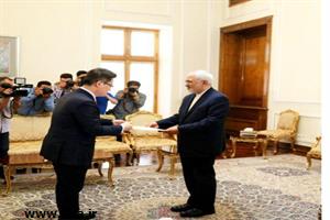 تقدیم رونوشت استوار نامه سفیر جدید کره جنوبی به ظریف