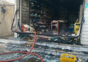 وقوع آتش سوزی در یک واحد تجاری در اهواز