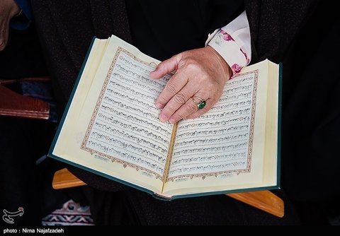 مراسم ختم سوره قدر در حرم مطهر رضوی