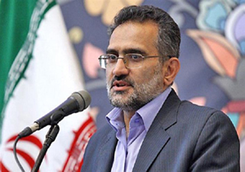 مسموم شدن ۱۰۰ نفر در کلاردشت/ کشف۷ تن انواع مواد مخدر در جنوب شرق کشور/عکس سلفی شکارچی بی رحم با شکاره های خود