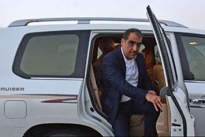 وزیر بهداشت وارد اراک شد + برنامه‌ها