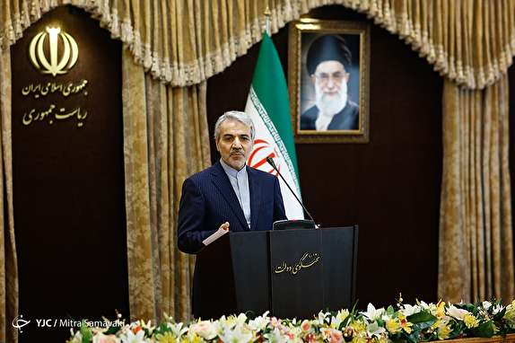 قدرت نظامی ما به هیچ وجه تهاجمی نیست/امسال کسری بودجه نداریم