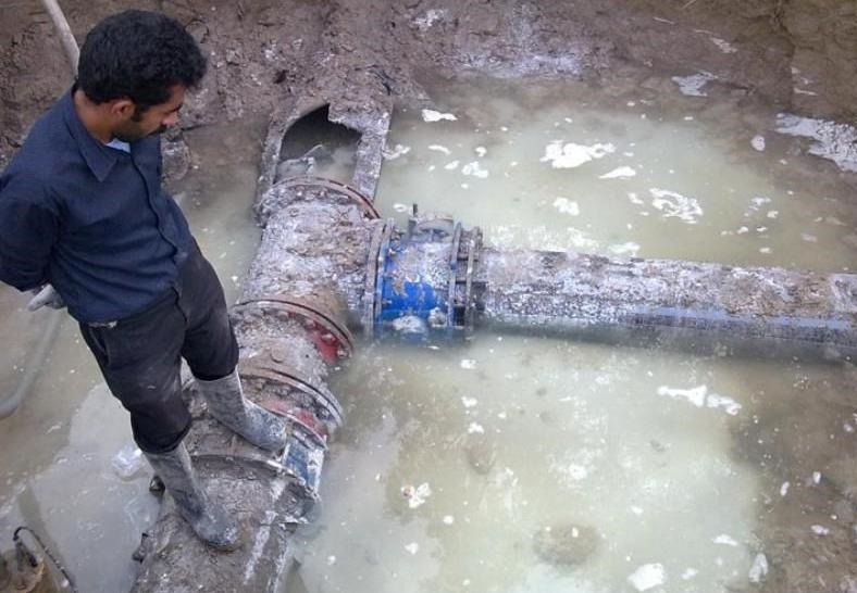تامین اعتبار نوسازی شبکه آبرسانی ۲۴ روستای دشتستان ضروری است