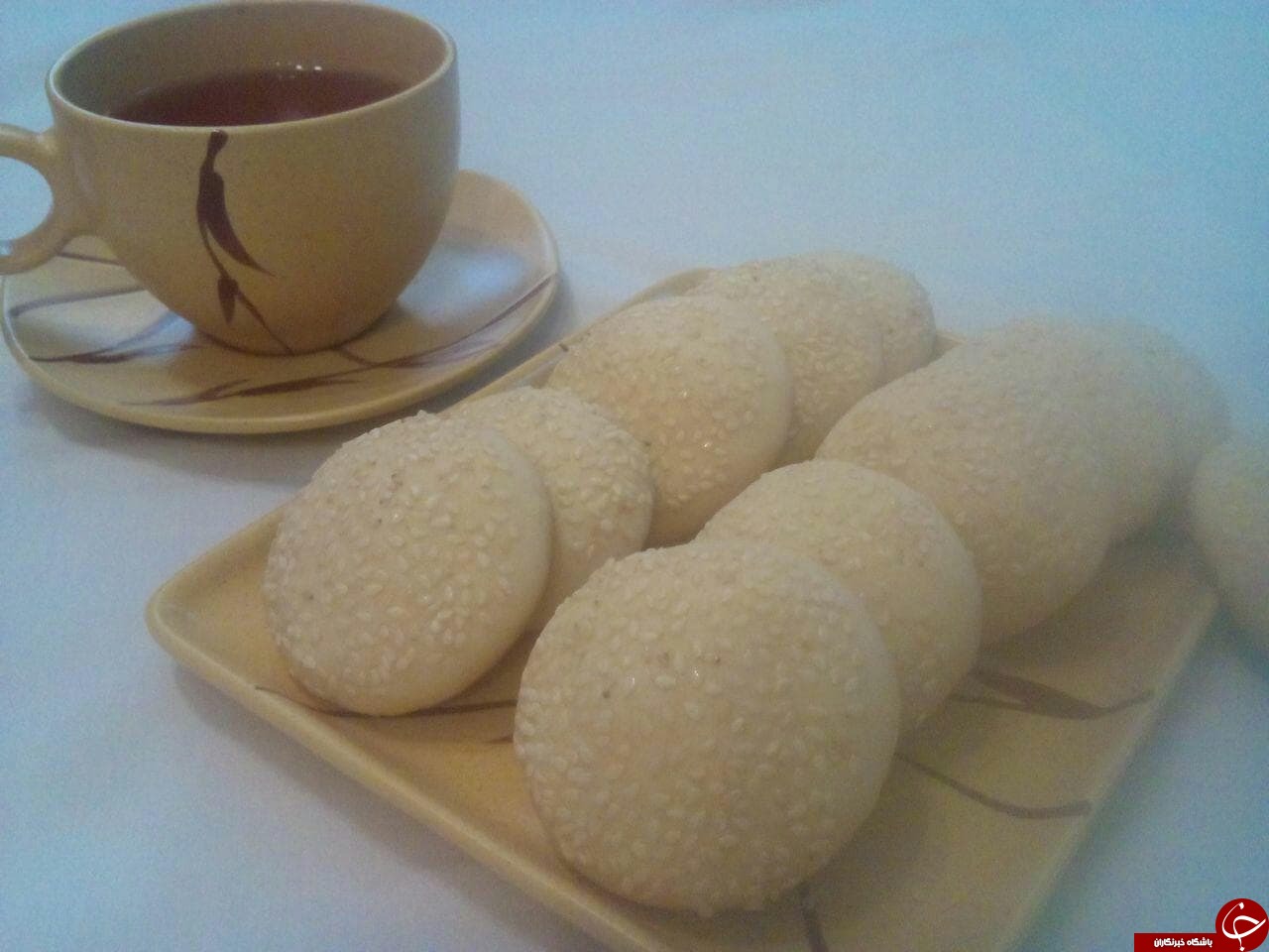 طرز تهیه کلوچه کنجدی و گردویی خوشمزه