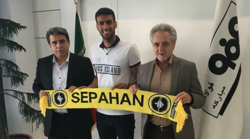 مهاجم پارس جنوبی طلایی پوش شد