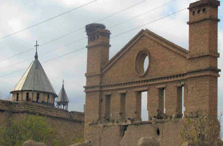 مرمت کلیسای هفتوان سلماس