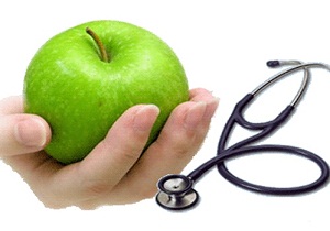 کمک خیر بیرجندی به مجمع خیران سلامت خراسان جنوبی