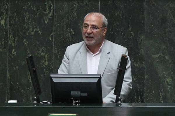 نباید اجازه دهیم دولت بنزین را گران کند/ حادثه تلخ یکی از مدارس در غرب تهران از آثار اجرای سند 2030 است