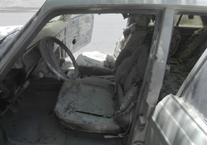 مهار آتش سوزی در خودروی پیکان