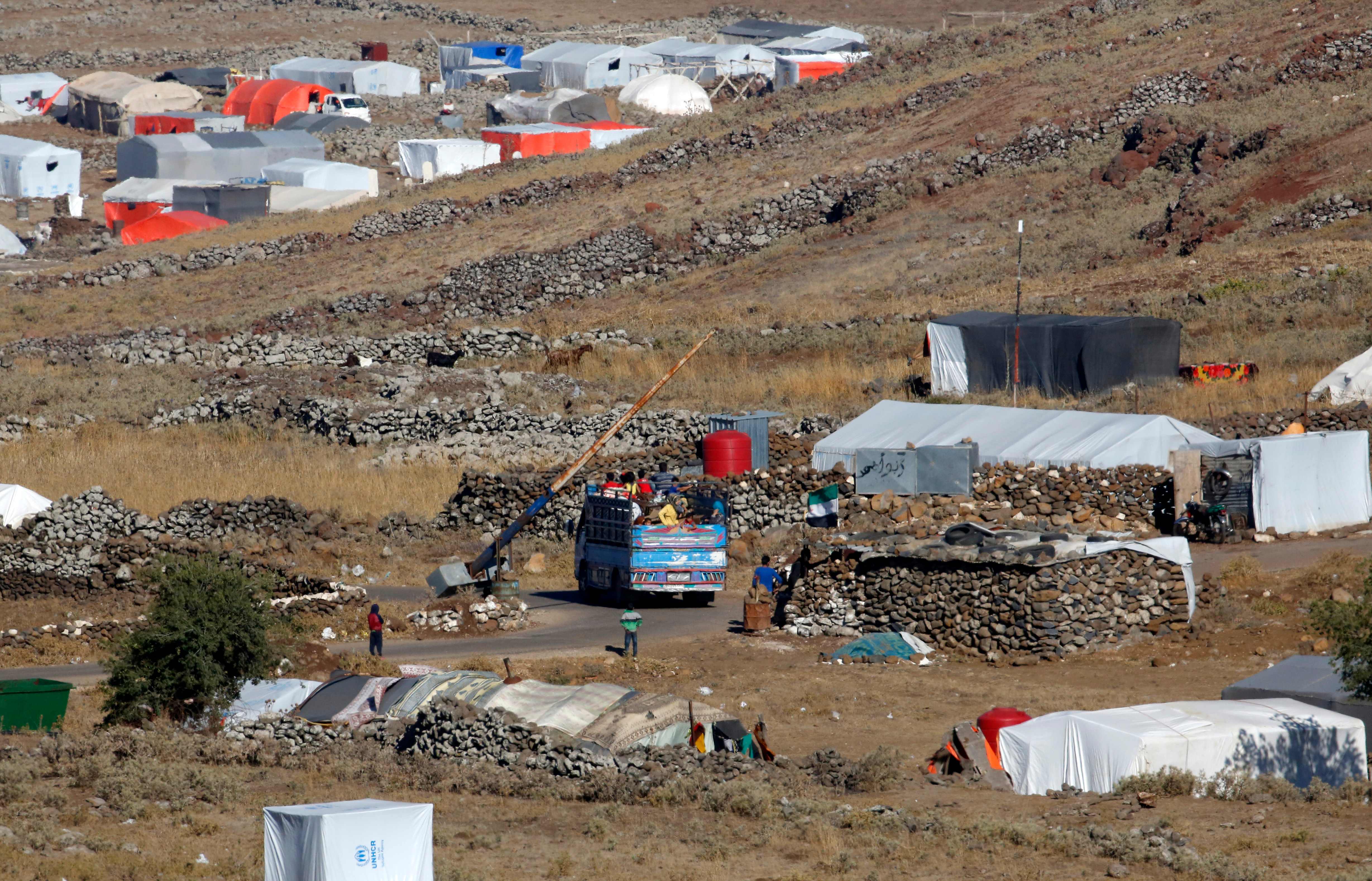 خروج پناهندگان سوری از لبنان و بازگشت به کشورشان+ تصاویر