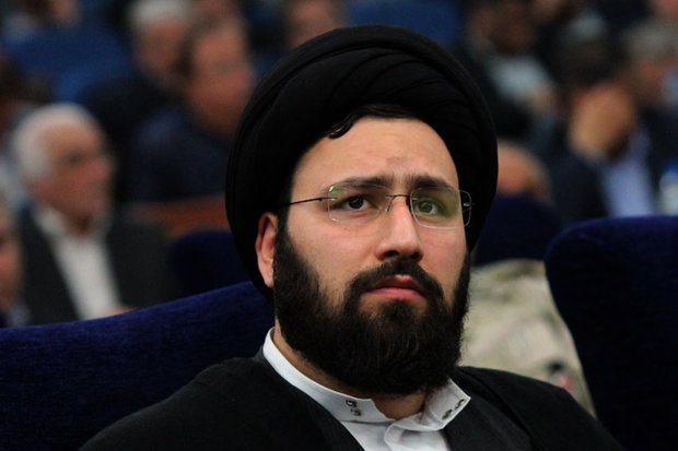 سید علی خمینی در هیچ یک از شبکه های اجتماعی فعالیت ندارد