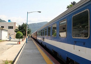 بازگشت قطارهای مسافری اصفهان - مشهد- شیراز - مشهد به طبس
