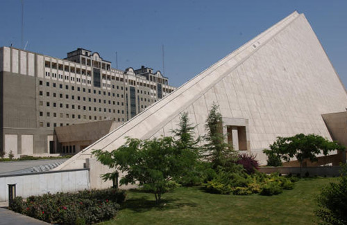 سرقت 20 دستگاه خودرو با برچسب مجلس در یک سال گذشته