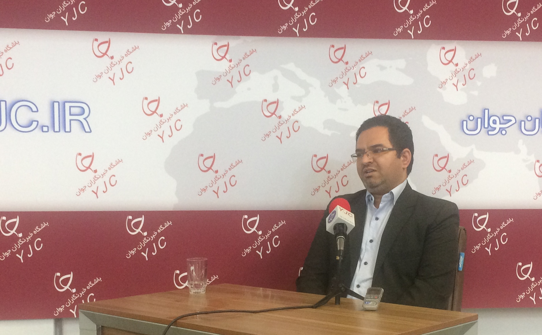 ماجرای مدیرمسئولی که نام خبرنگار را خط زد تا پسرش وارد فهرست شود/ ابطال مجوز کسانی که به اسم خبرنگار طرح ترافیک گرفتند