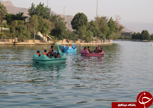 حضور گردشگران در کنار دریاچه کیو خرم آباد به روایت تصویر