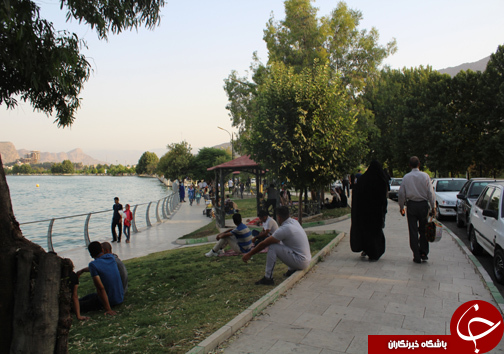 حضور گردشگران در کنار دریاچه کیو خرم آباد به روایت تصویر