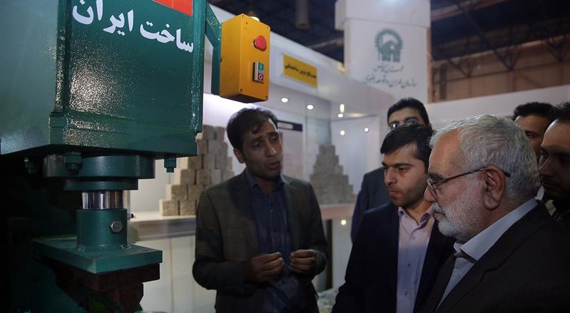 آستان قدس رضوی برای توسعه فناوری و کار در بخش‌های مختلف خود برنامه دارد