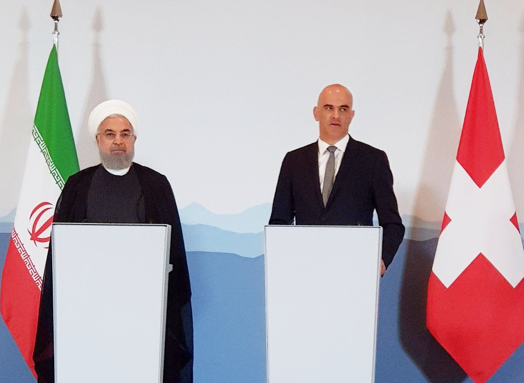 آنها که با تفکر آپارتایدی فرزندان را از مادران جدا و ملتها را تحریم می&zwnj;کنند، باید پاسخگوی حقوق بشر باشند