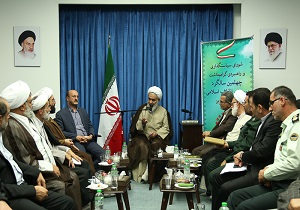 تاکید بر بازخوانی شعار‌های انقلاب