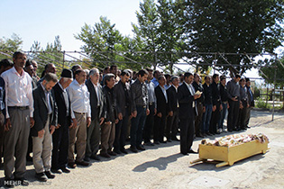 ارائه خدمات باغ رضوان با به کارگیری از 60 نفر از کارکنان