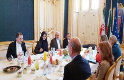 ظریف و موگرینی در یک صبحانه کاری دیدار و گفتگو کردند