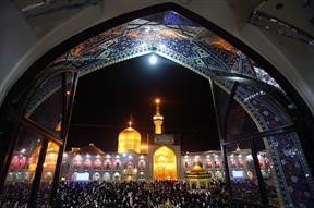 آغاز برنامه&zwnj;&rlm;های شهادت امام صادق (ع) در حرم رضوی