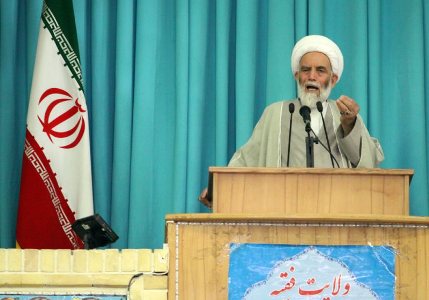 مسئولان نسبت به خریداری ۲ تن سکه از سوی یک نفر پاسخگو باشند