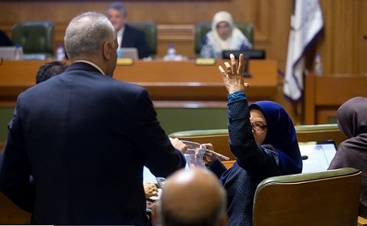اما و اگرهای طرح ترافیک پشت چراغ قرمز &laquo;شفاف سازی&raquo;