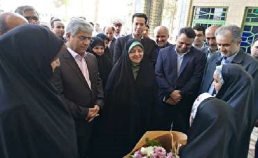 معصومه ابتکار وارد سمنان شد