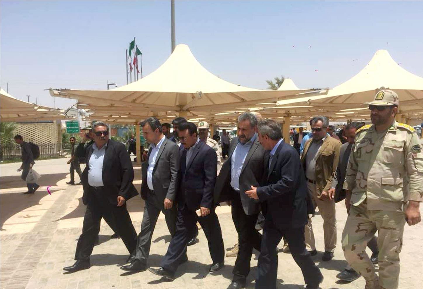 رئیس کمیسیون امنیت ملى مجلس از پایانه مرزى مهران&lrm; بازدید کرد