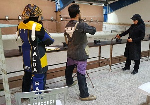 اردوی آمادگی تیراندازی با تفنگ و تپانچه در بروجن
