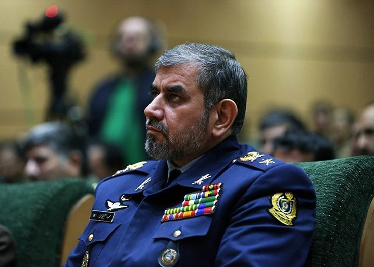 اهل قلم و هنر افسران کشور در مقابله با جنگ نرم دشمن هستند