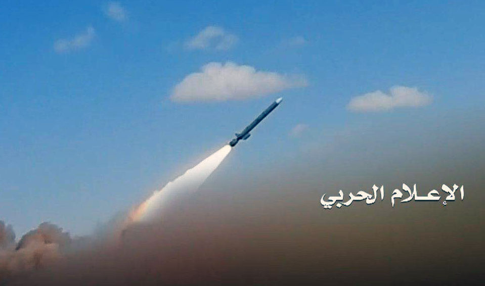 شلیک موشک بالستیک یمن به سمت مواضع شبه&zwnj;نظامیان سعودی در ساحل غربی