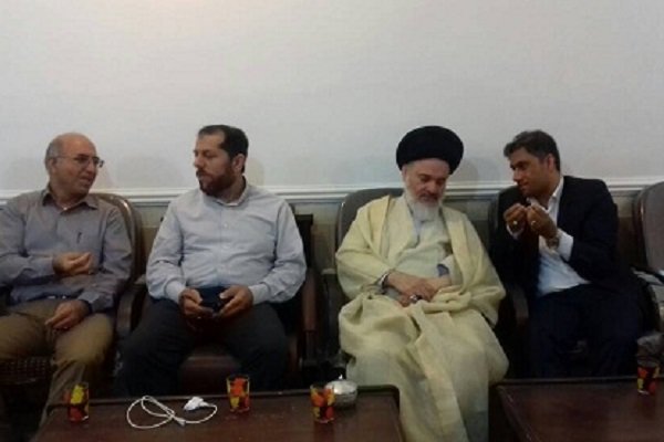 مسئولان برای رفع مطالبات مردم تلاش کنند