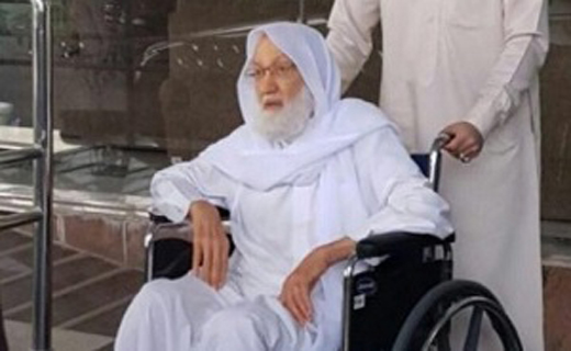 آیت‌الله شیخ عیسی قاسم برای درمان وارد لندن شد
