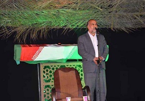دوری از راه شهدا لغزش و انحراف را در بر دارد