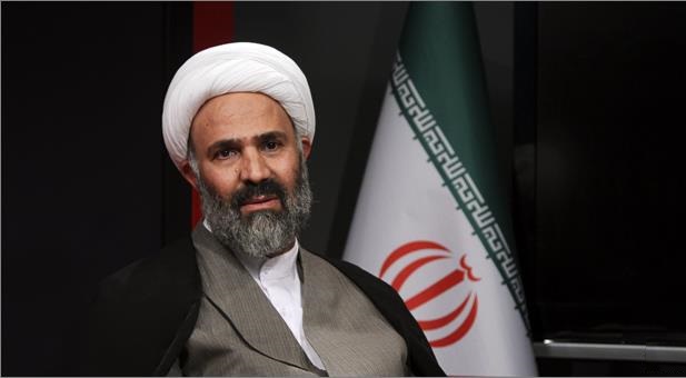 وزارت ارتباطات امکانات لازم را در اختیار هاتگرام و طلاگرام قرار داده است/ لزوم برخورد جدی قوه قضائیه با تخلف این وزارتخانه در عدم فیلترینگ تلگرام‌های فارسی