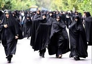 چرا بانوان باید چادر مشكى بپوشند؟مگر پوشيدن لباس مشكى مكروه نیست؟