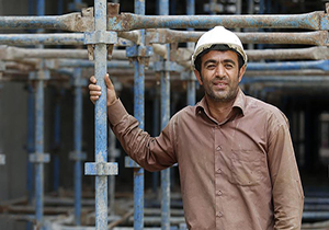 نوای موسیقیایی دستان توانمند کارگر ایرانی + فیلم