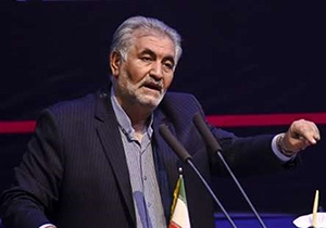 برای شناساندن نشان برترگردشگری اصفهان هیچ زیرساختی مهمتر از زاینده رود نیست