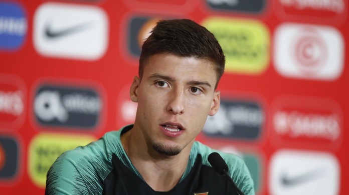 مدافع تیم ملی پرتغال: بازی ما مقابل ایران حساس و دشوار است
