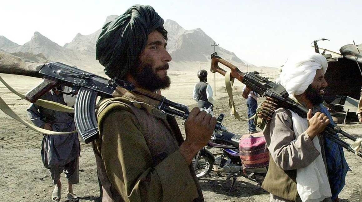 آتش زدن 11 پاسگاه &laquo;میدان وردک&raquo; و اسارت 90 سرباز توسط طالبان