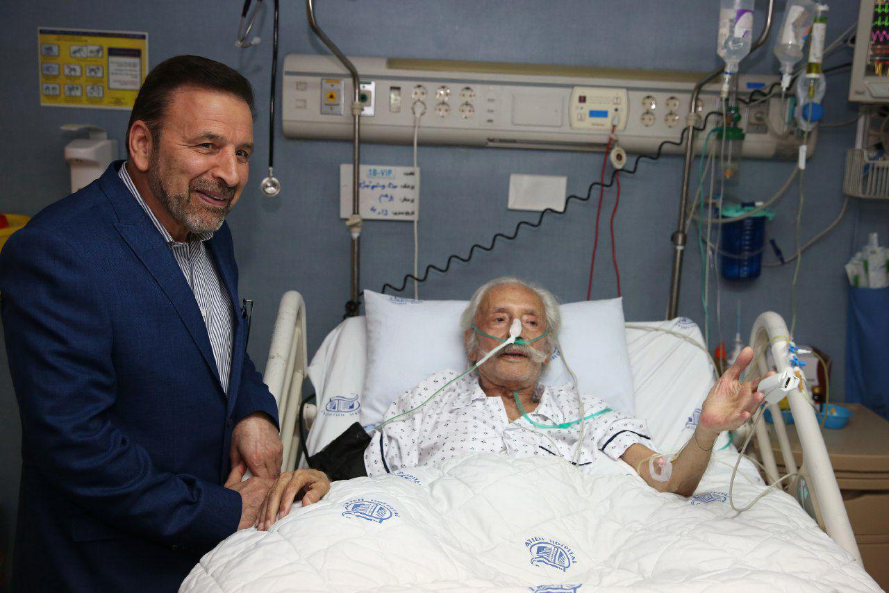 عیادت رئیس دفتر رئیس جمهور از جمشید مشایخی