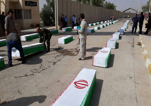 پیکر شهیدای گلگون کفن دوران دفاع مقدس وارد کشور شد + تصاویر